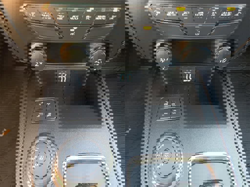 Used 2023 Ford Ranger XLT w/ Equipment Group 301A Mid image 17