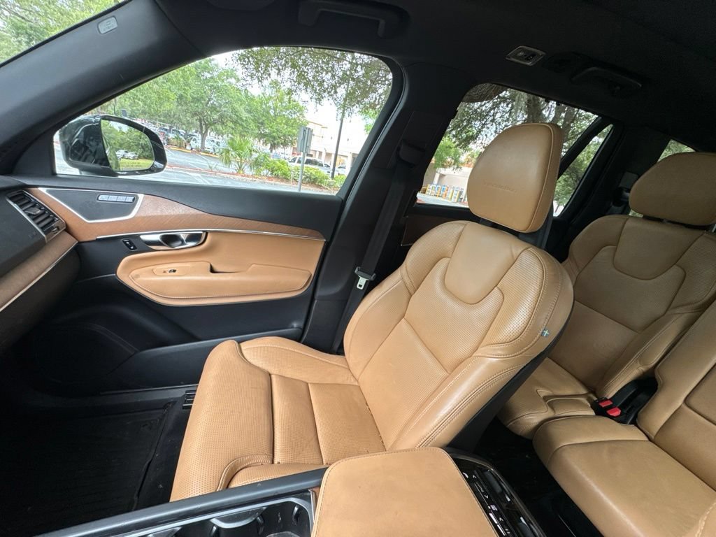 Used 2017 Volvo XC90 T6 Inscription w/ Vision Package AWD/4WD image 16
