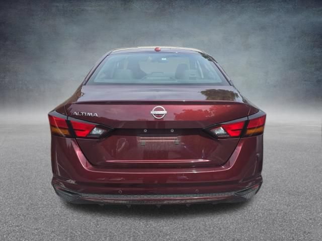 Used 2025 Nissan Altima 2.5 SV FWD image 7