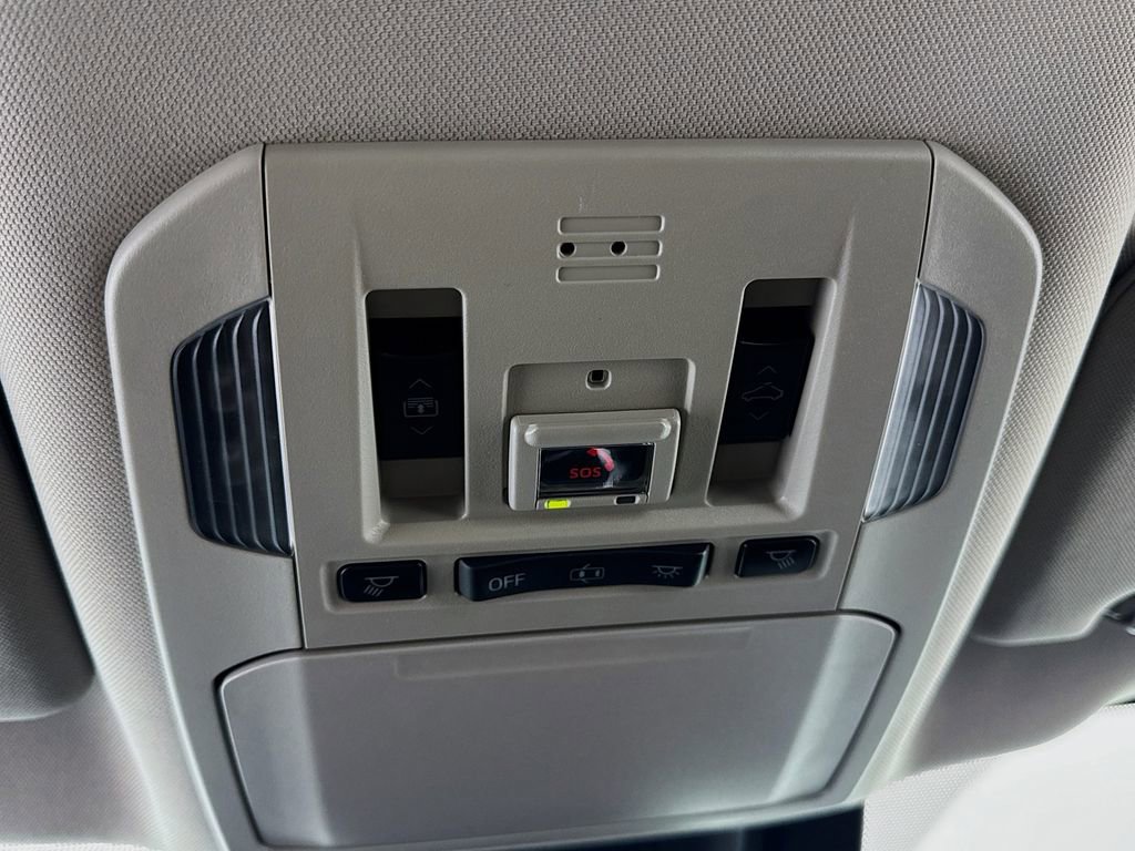 Used 2021 Toyota Highlander Platinum image 21