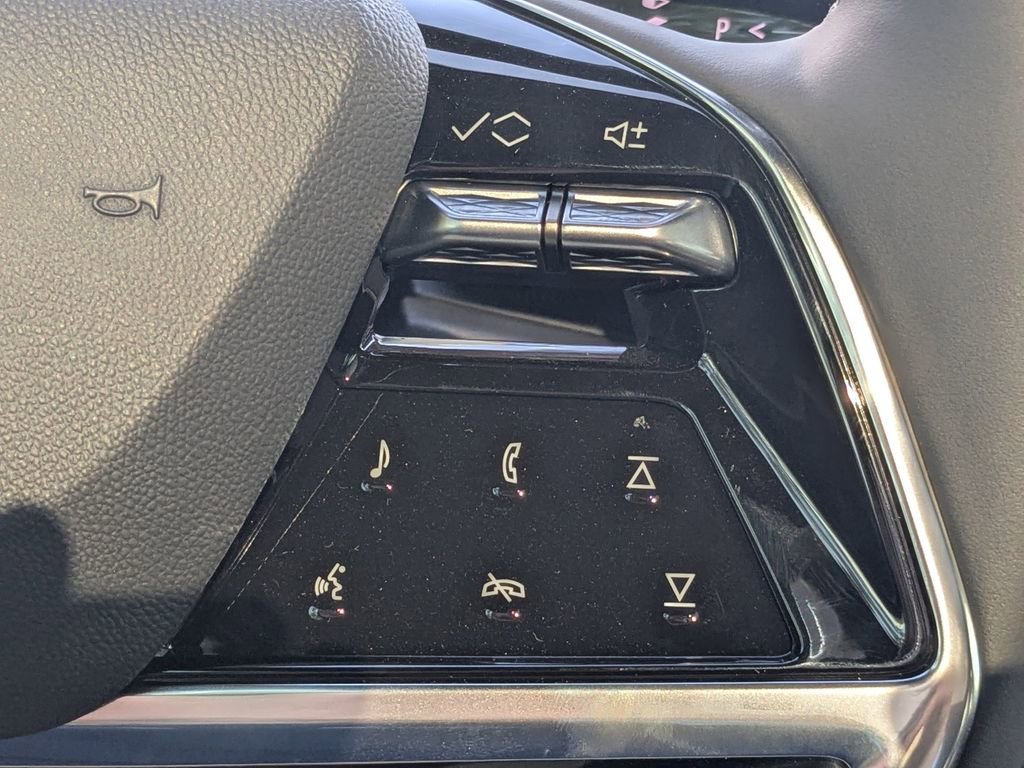 New 2026 Cadillac Escalade IQ Luxury 1 image 32