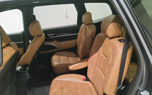 Used 2022 Kia Telluride SX w/ Nightfall Edition Package AWD/4WD image 19