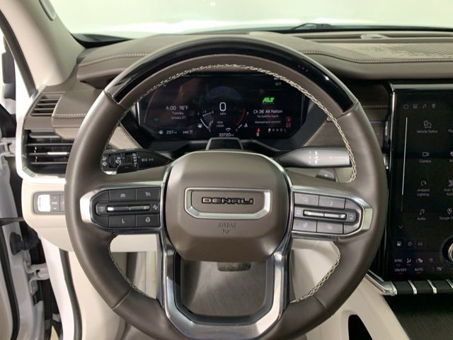 Used 2024 GMC Acadia Denali w/ Super Cruise Package image 25