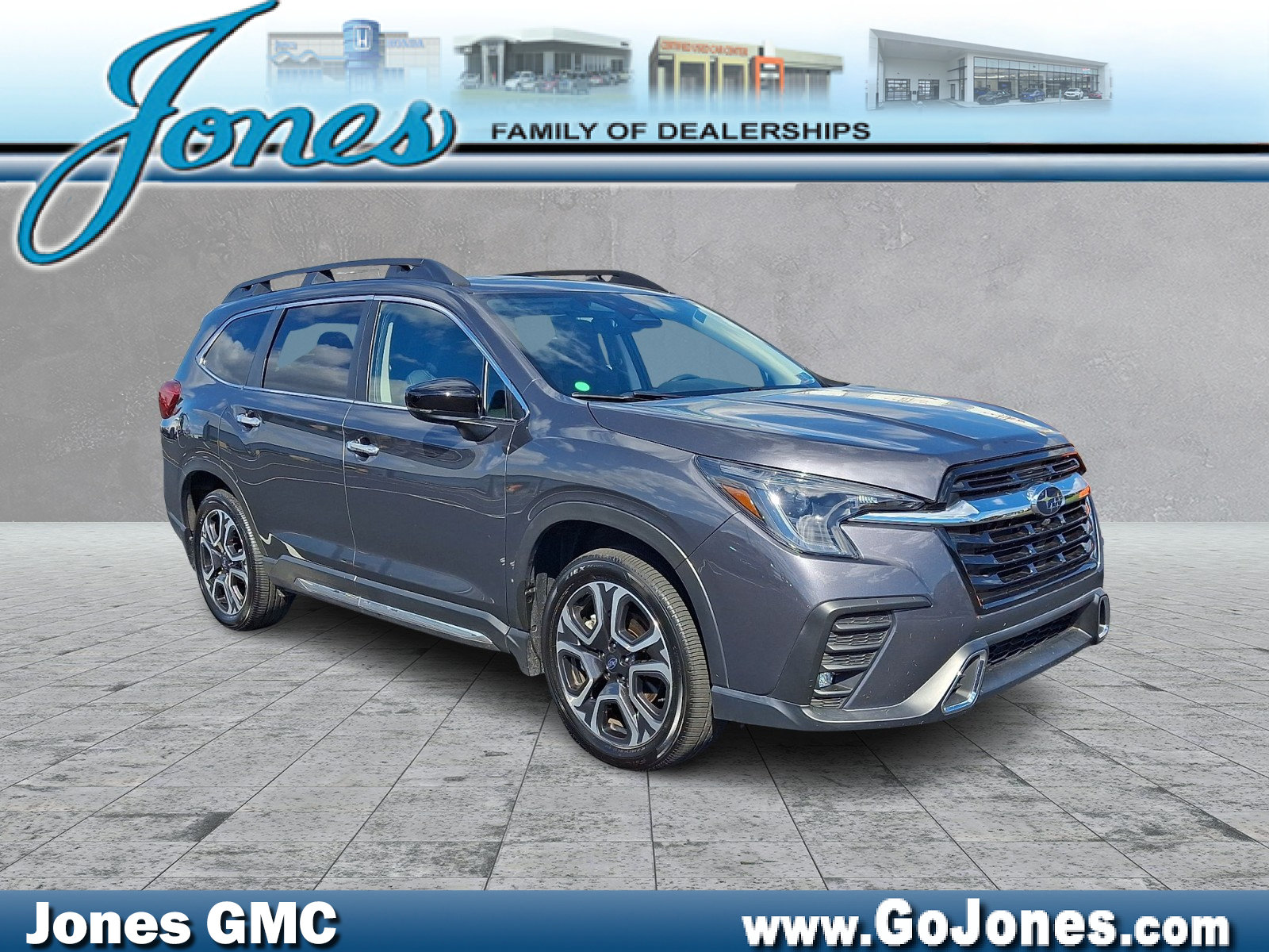 Used 2024 Subaru Ascent Touring AWD/4WD image 1