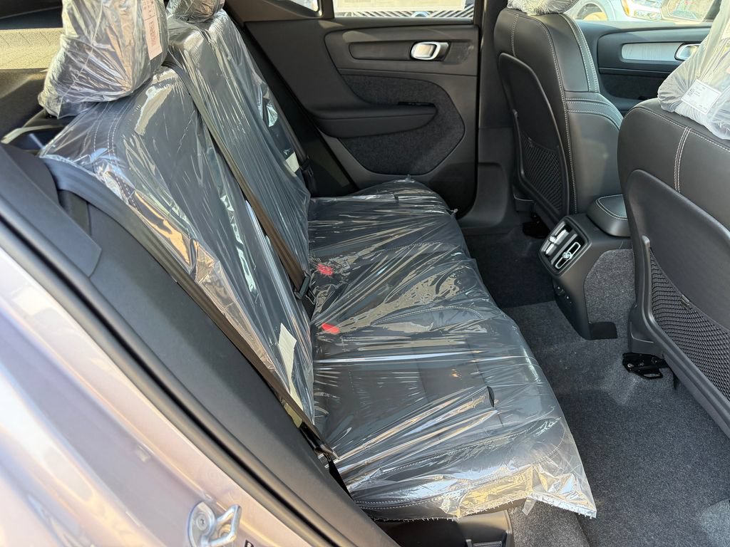 New 2026 Volvo XC40 B5 Plus w/ Climate Package AWD/4WD image 11