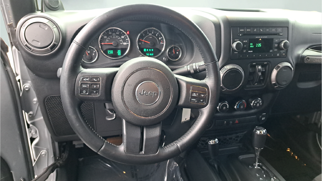 Used 2013 Jeep Wrangler Unlimited Sport AWD/4WD image 30