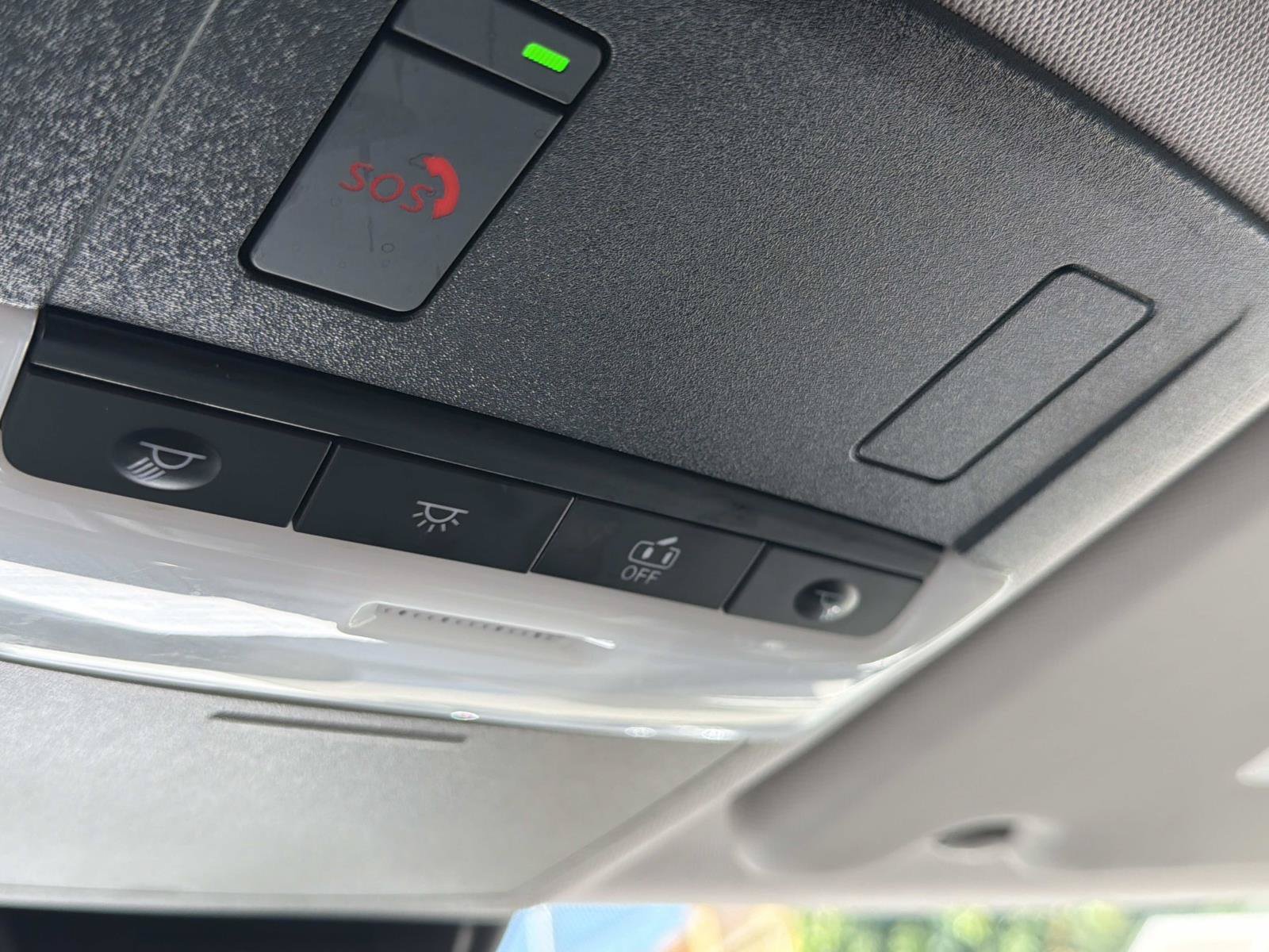 Used 2024 Mitsubishi Outlander FWD image 27