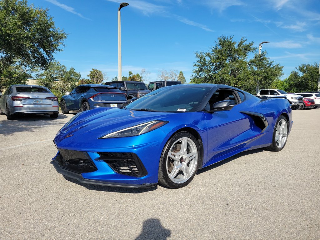 Used 2023 Chevrolet Corvette Stingray Coupe w/ Z51 Performance Package RWD image 28