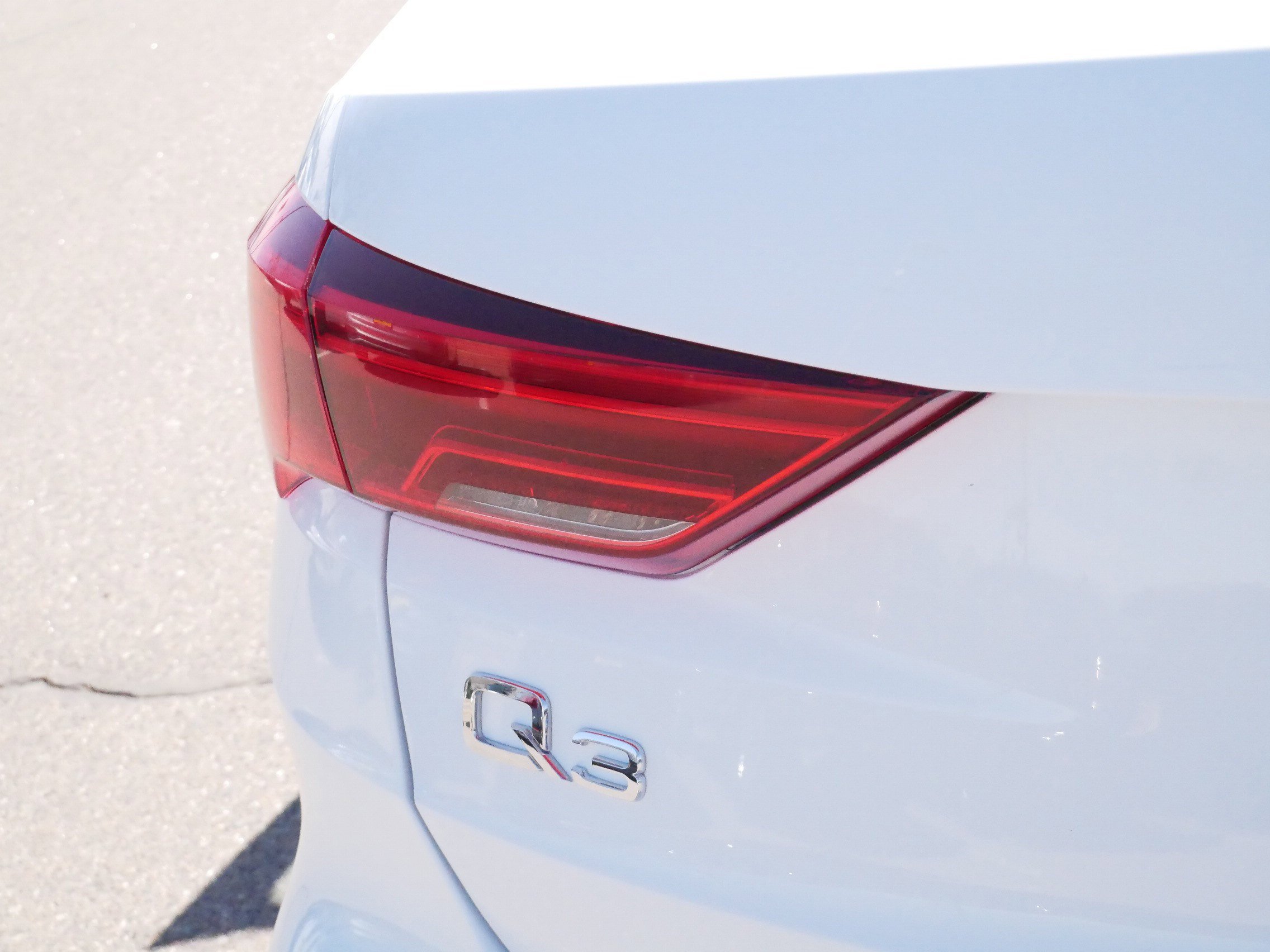Used 2025 Audi Q3 2.0T Premium AWD/4WD image 17