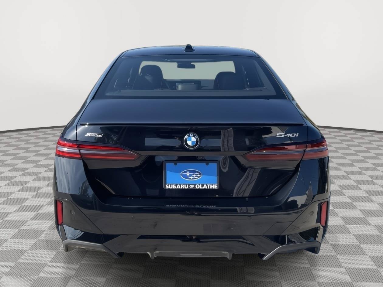 Used 2026 BMW 540i xDrive w/ M Sport Package AWD/4WD image 12
