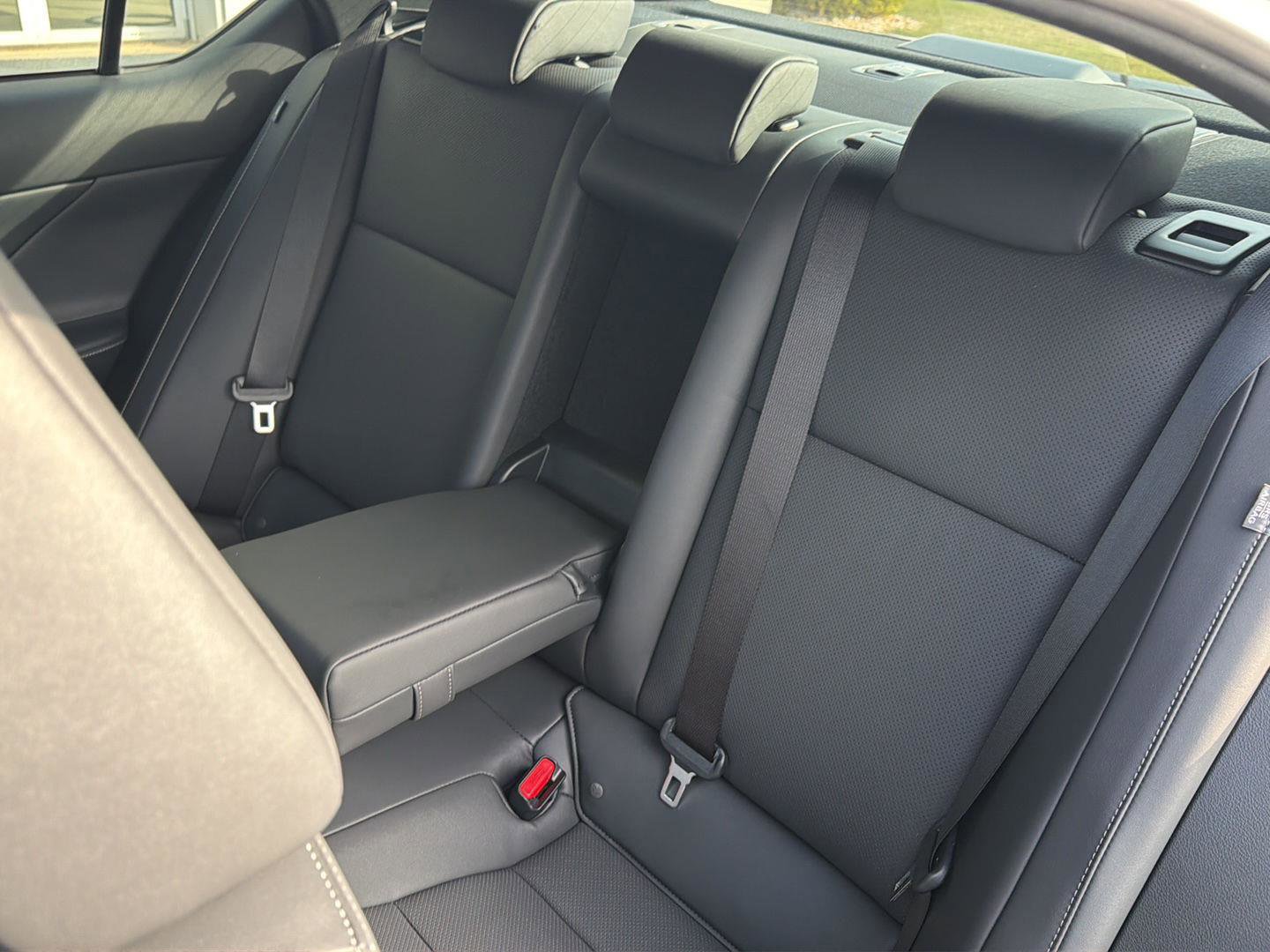 Certified 2025 Lexus IS 350 F Sport RWD image 31