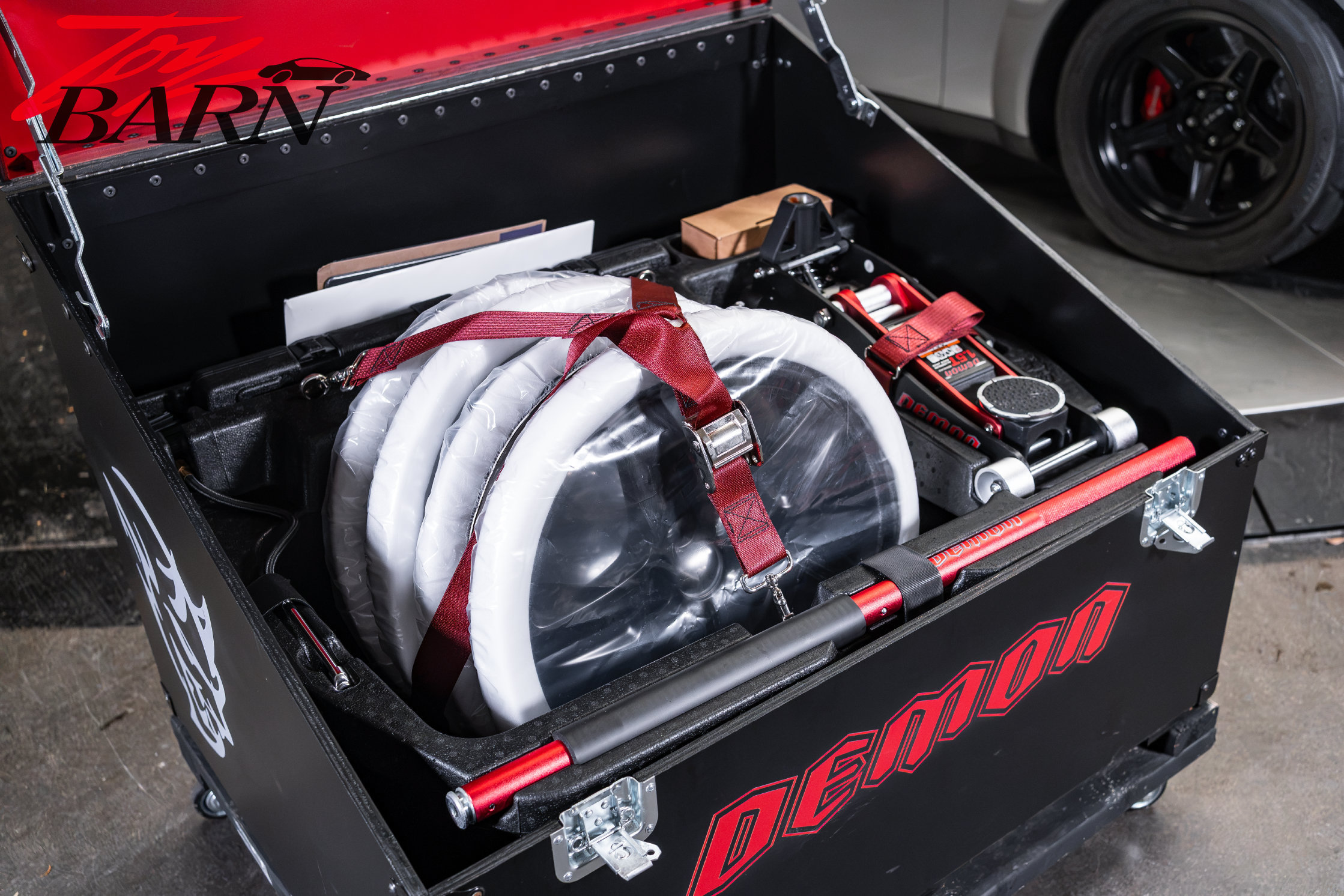 Used 2018 Dodge Challenger SRT Demon RWD image 11