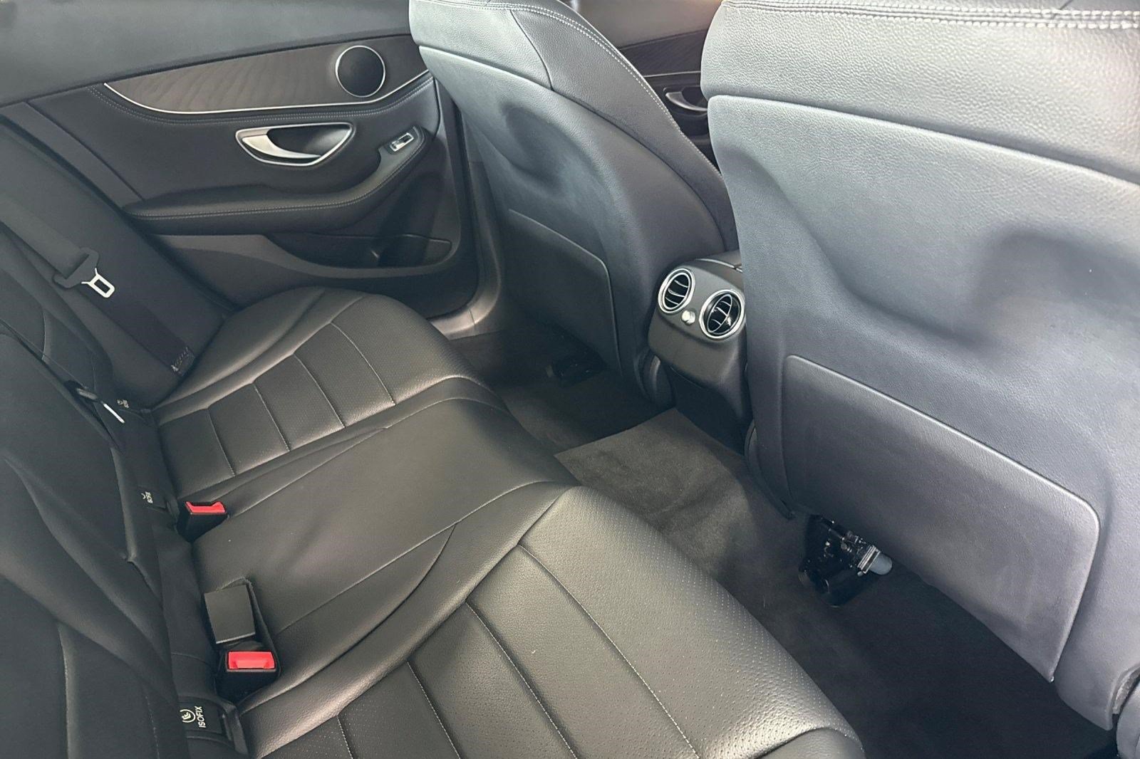 Used 2016 Mercedes-Benz C 300 Sedan image 31