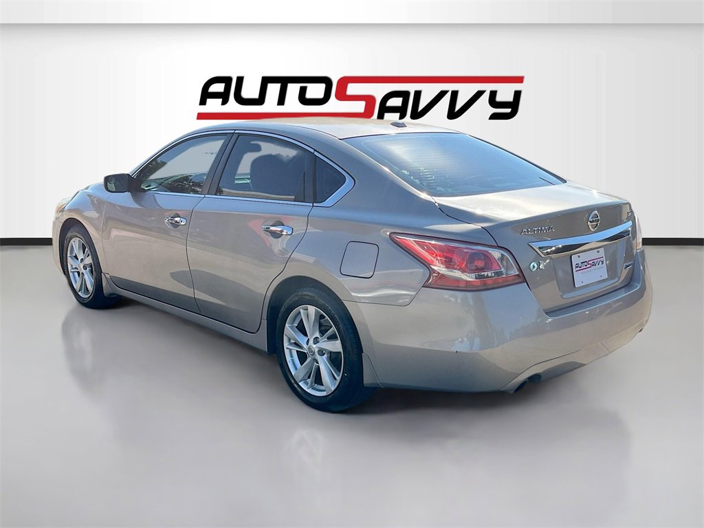 Used 2013 Nissan Altima 2.5 SV image 5