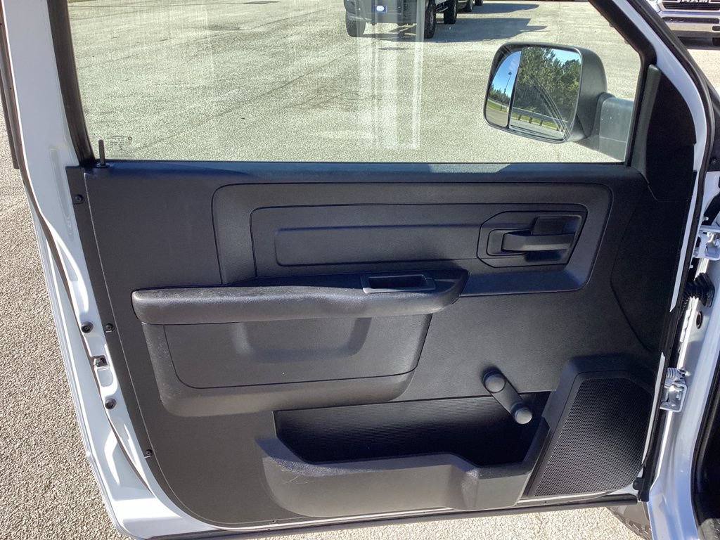 Used 2022 RAM 3500 Tradesman RWD image 23