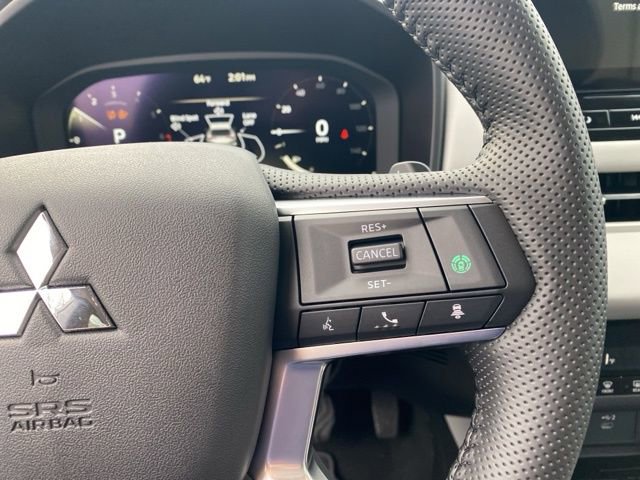 New 2025 Mitsubishi Outlander SE image 23