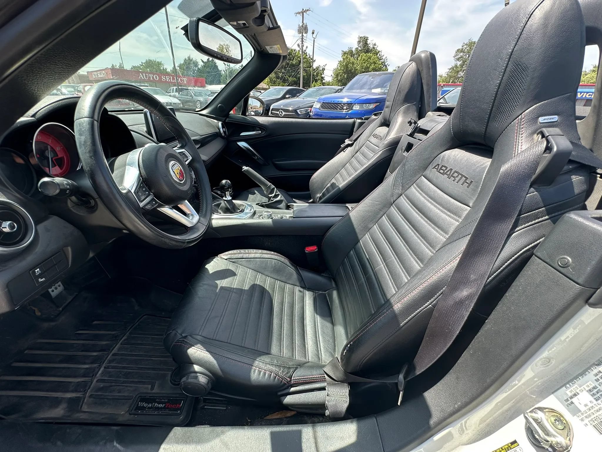 Used 2020 FIAT 124 Spider Abarth w/ Convenience Group RWD image 16