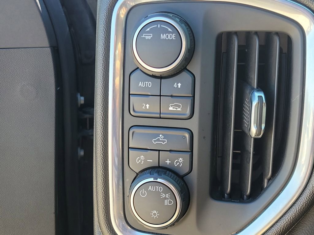 Used 2020 Chevrolet Silverado 1500 LT w/ Fleet Comfort Package AWD/4WD image 20