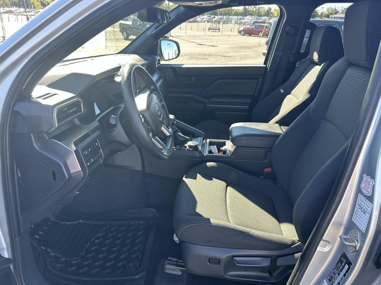 Used 2025 Toyota 4Runner SR5 AWD/4WD image 27