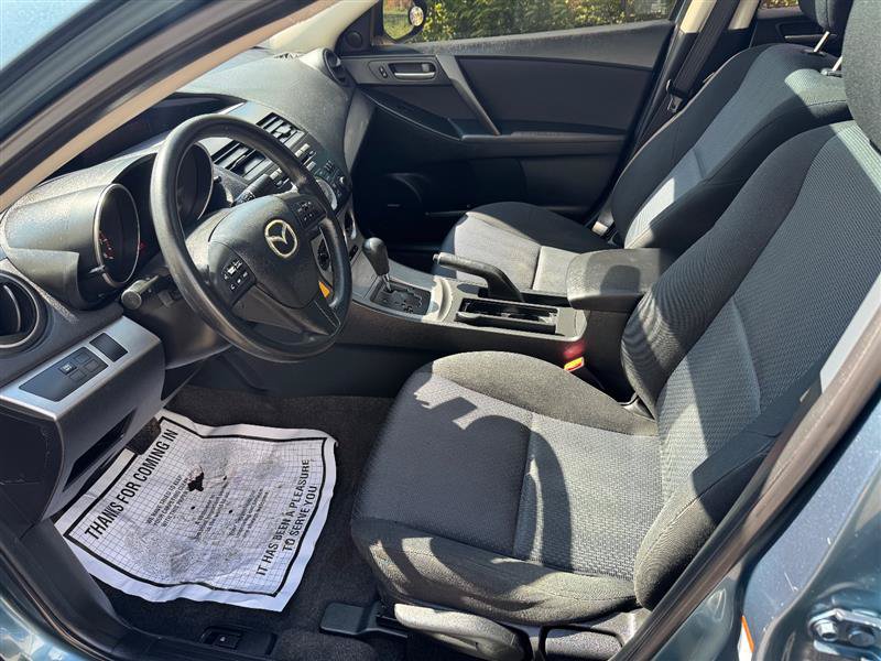 Used 2010 MAZDA MAZDA3 i Touring FWD image 23