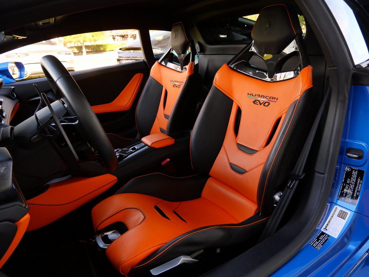 Used 2020 Lamborghini Huracan EVO image 6