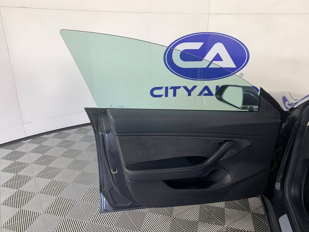 Used 2019 Tesla Model 3 Mid Range image 14