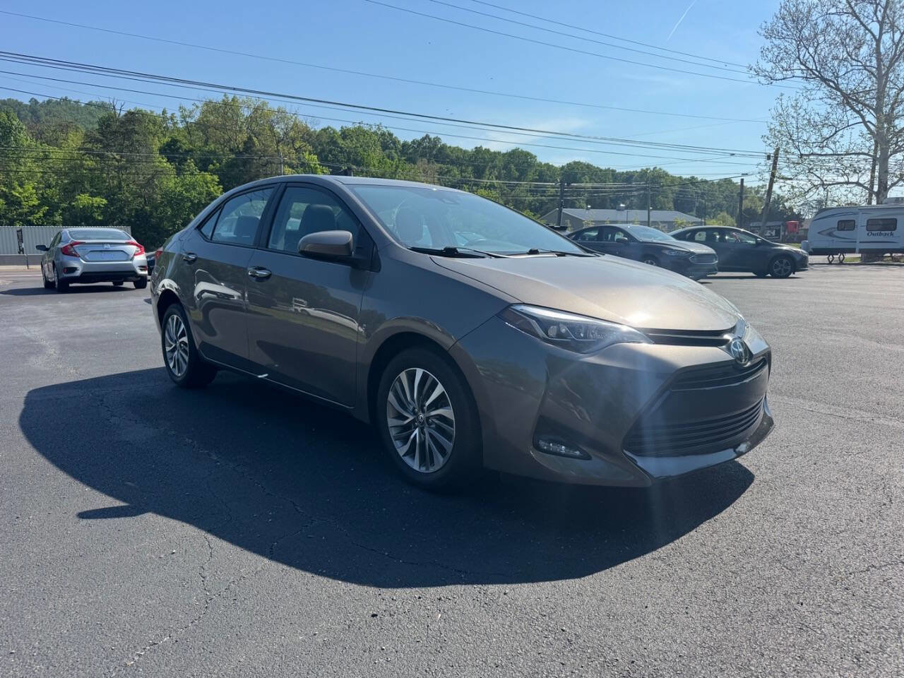 Used 2019 Toyota Corolla XLE FWD image 4