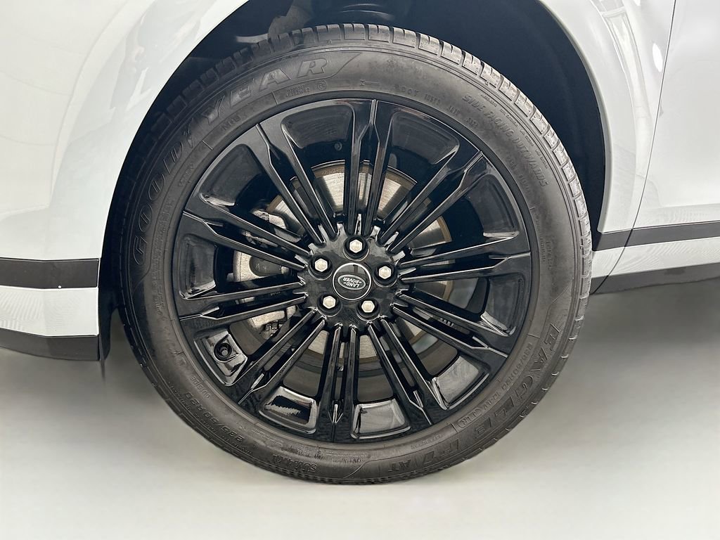 Certified 2025 Land Rover Range Rover Evoque S image 29