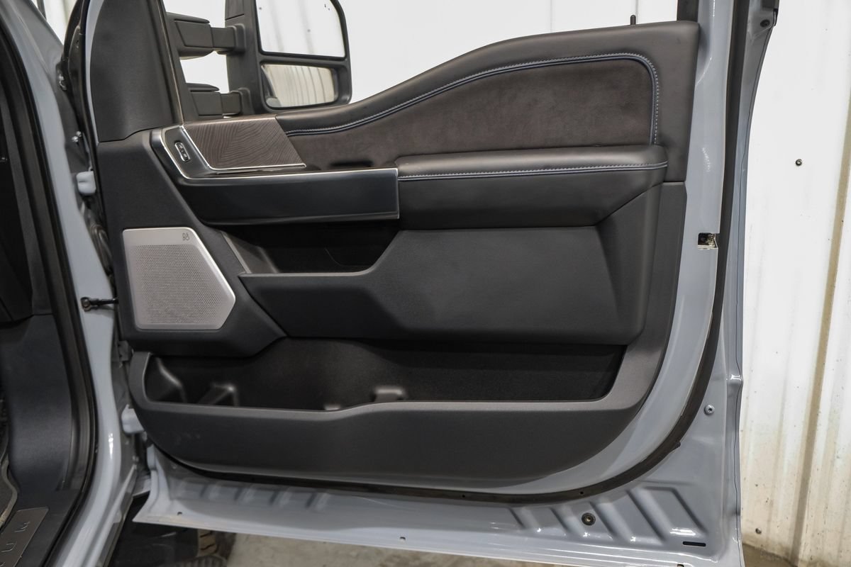 Used 2025 Ford F350 Platinum AWD/4WD image 46