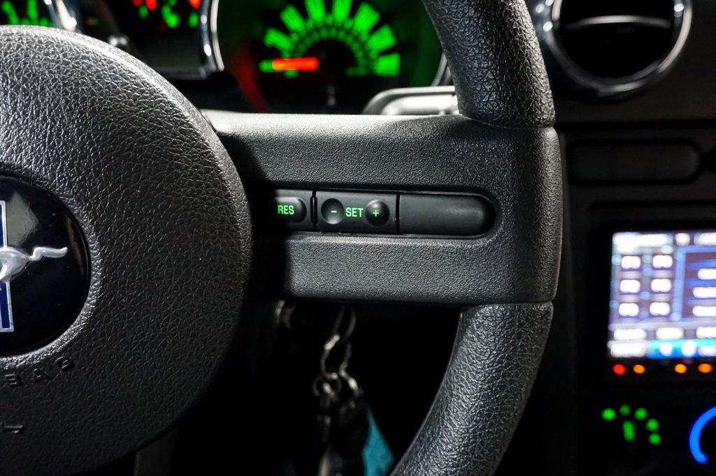 Used 2007 Ford Mustang GT image 41