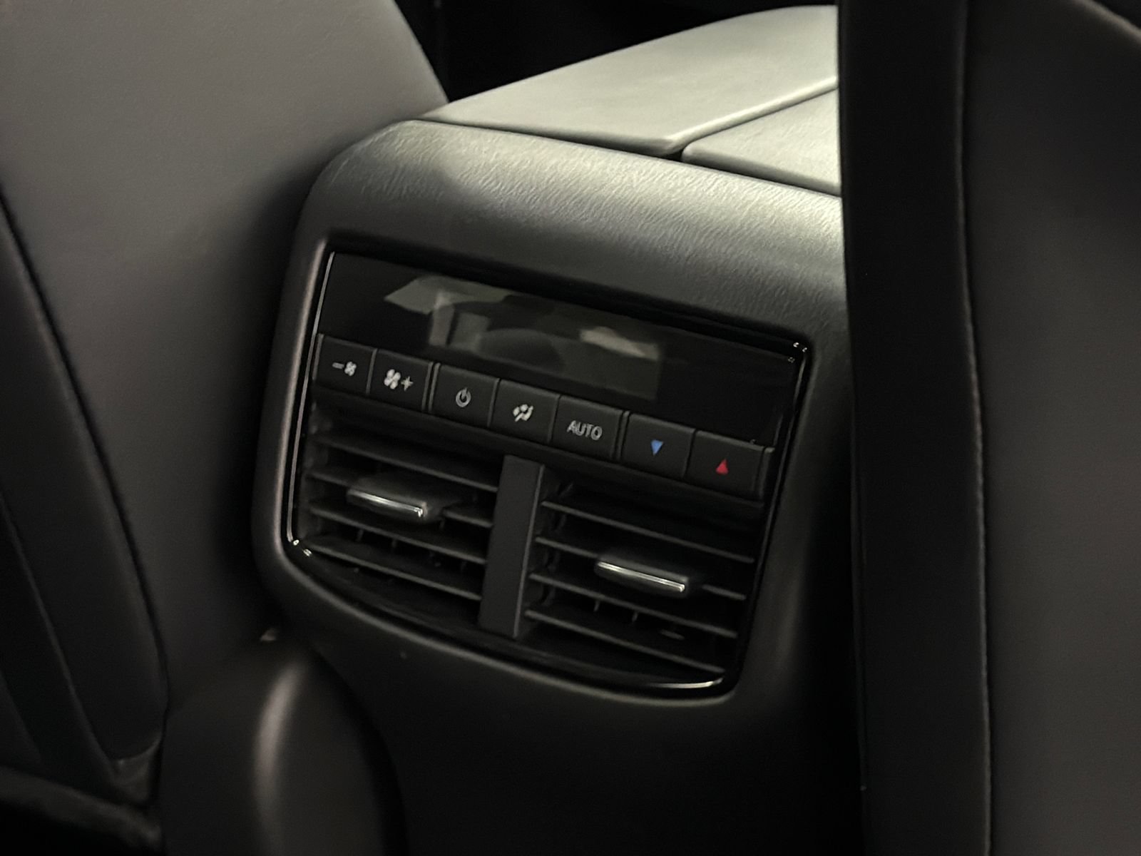 Used 2023 MAZDA CX-9 Touring Plus AWD/4WD image 11