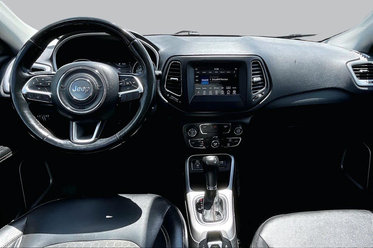 Used 2019 Jeep Compass Latitude w/ Cold Weather Group FWD image 15