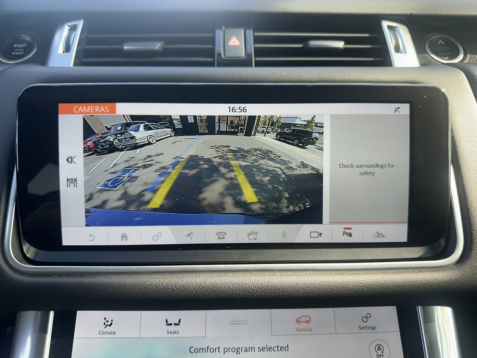Used 2019 Land Rover Range Rover Sport SE AWD/4WD image 26