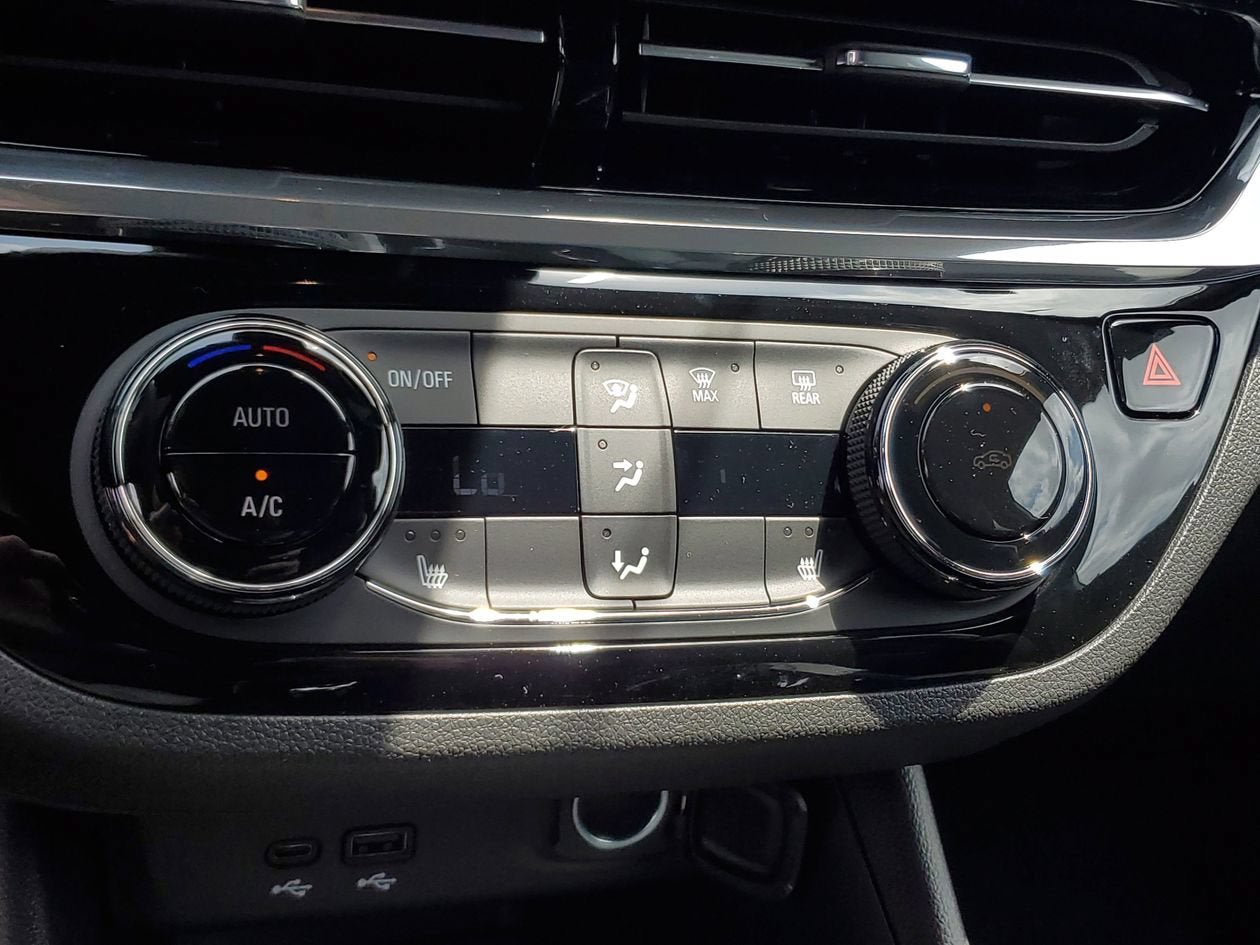 New 2026 Buick Envista Sport Touring w/ Convenience I Package FWD image 22