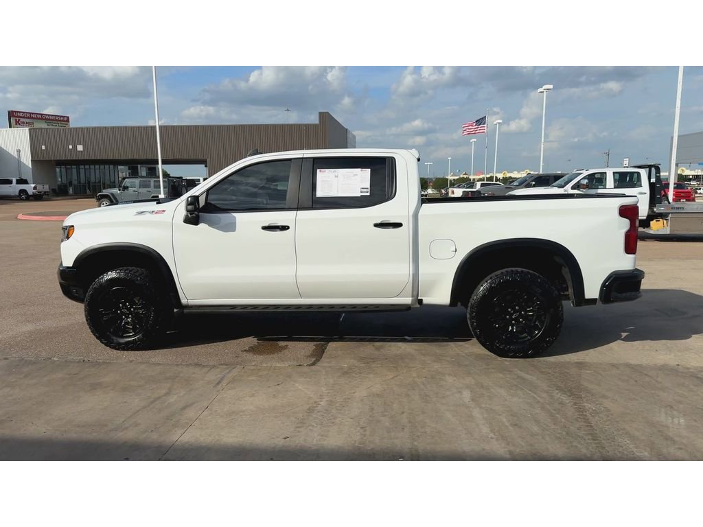Used 2024 Chevrolet Silverado 1500 ZR2 w/ Technology Package image 5