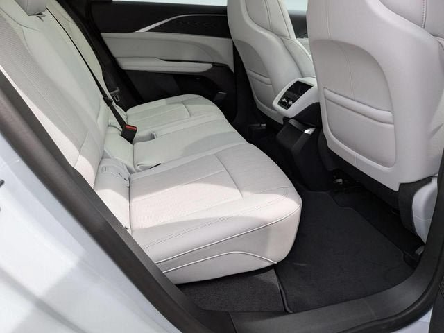 New 2026 Cadillac Lyriq Luxury RWD image 48