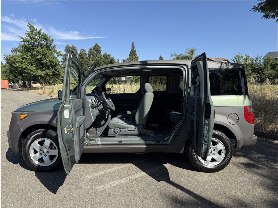 Used 2003 Honda Element EX image 12