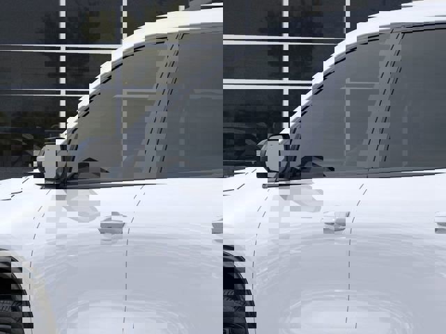 New 2026 Chevrolet Traverse RS w/ LPO, Floor Liner Package image 12