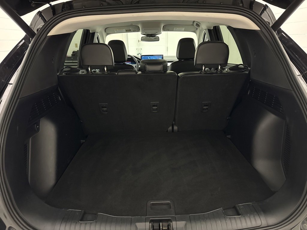 Used 2024 Ford Escape Platinum image 11