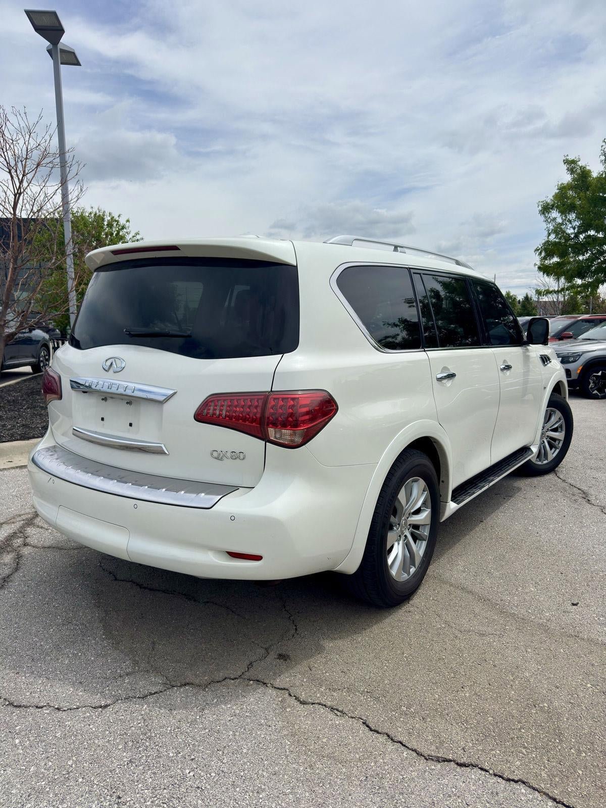 Used 2016 INFINITI QX80 4WD w/ Driver's Assistance Package image 5