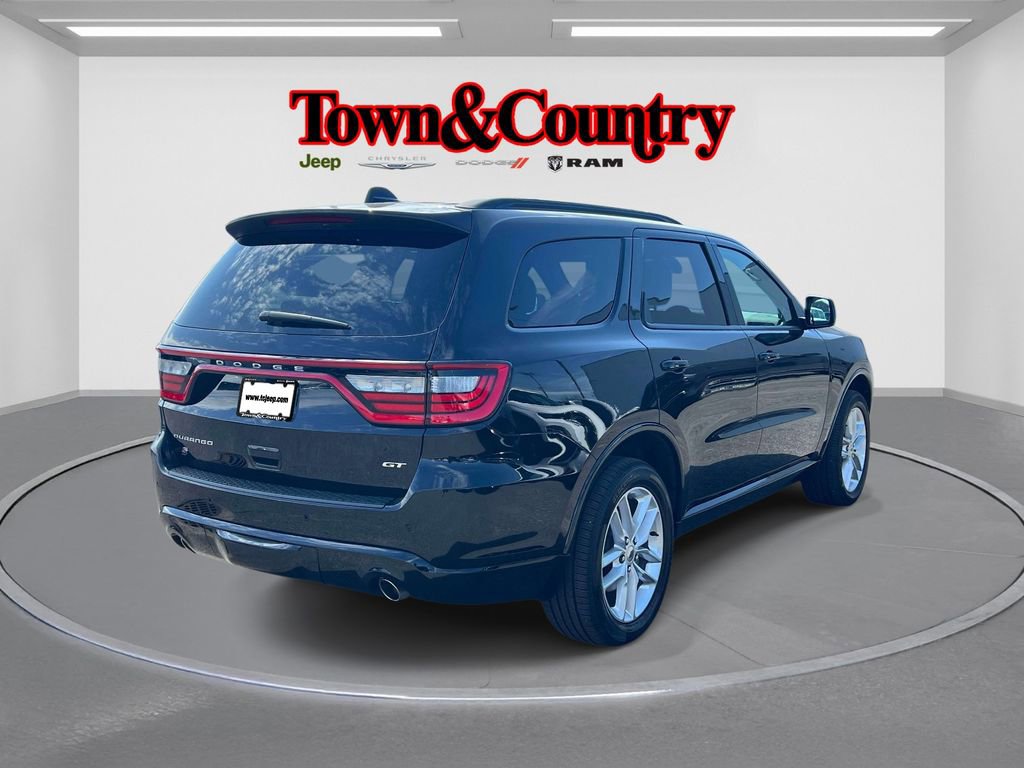 Used 2023 Dodge Durango GT image 4