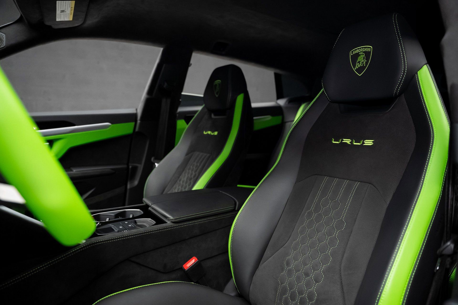 Used 2024 Lamborghini Urus S AWD/4WD image 65