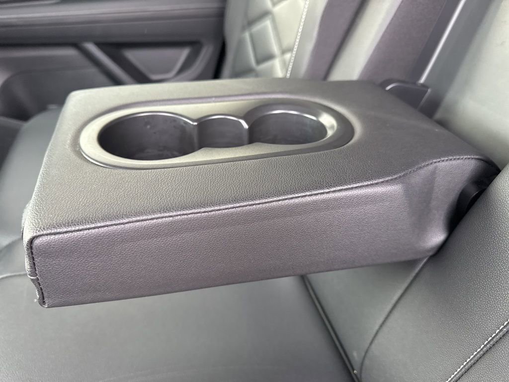 Certified 2025 Volkswagen Atlas SE image 16