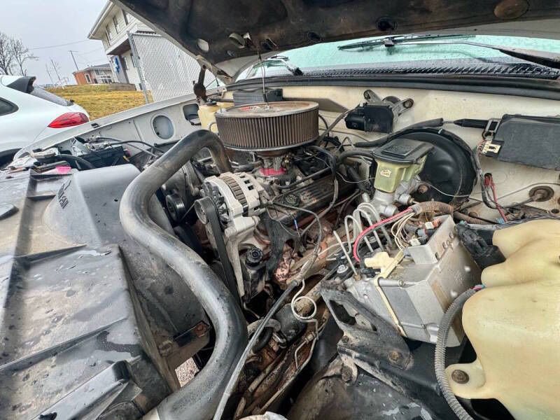 Used 1993 GMC Yukon 4WD 2-Door image 14