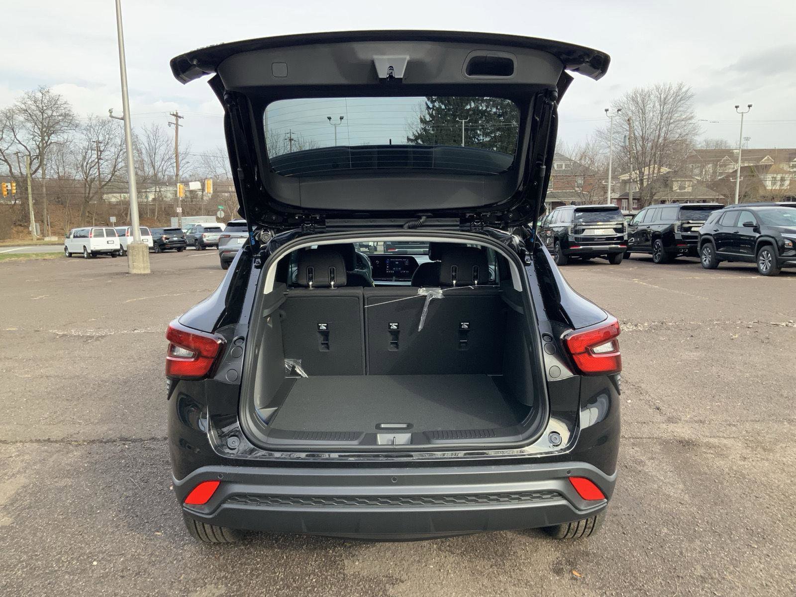 New 2026 Chevrolet Trax LS w/ Driver Confidence Package image 25