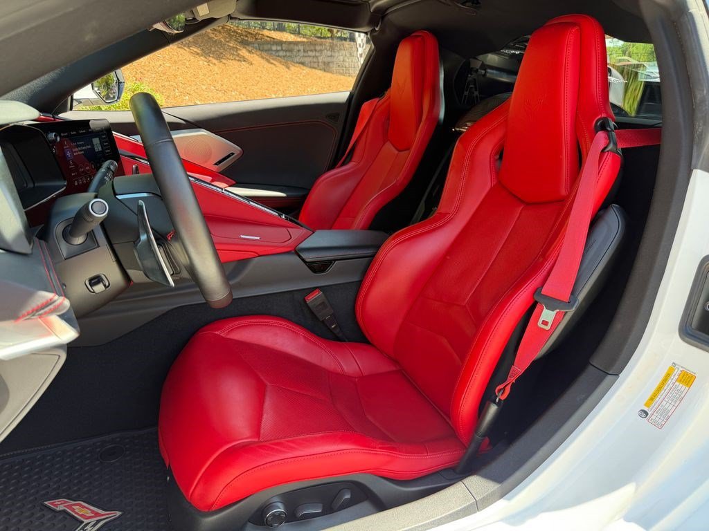 Used 2022 Chevrolet Corvette Stingray Preferred Cpe w/ Z51 Performance Package RWD image 16