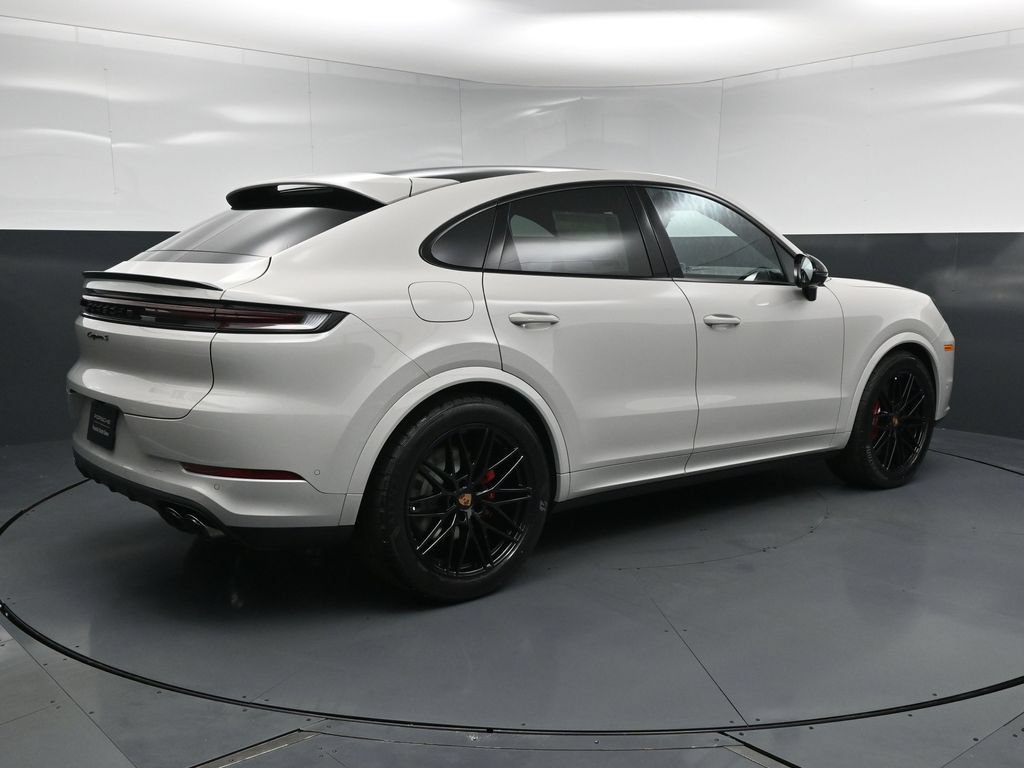 New 2026 Porsche Cayenne S AWD/4WD image 10