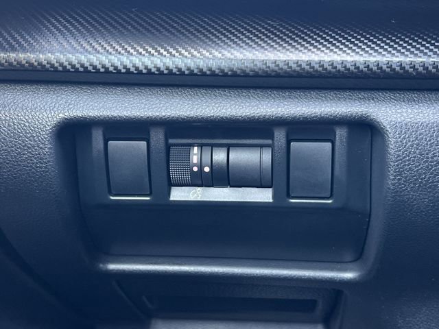 Used 2025 Subaru Crosstrek 2.0i Premium w/ Convenience Package #2 image 21