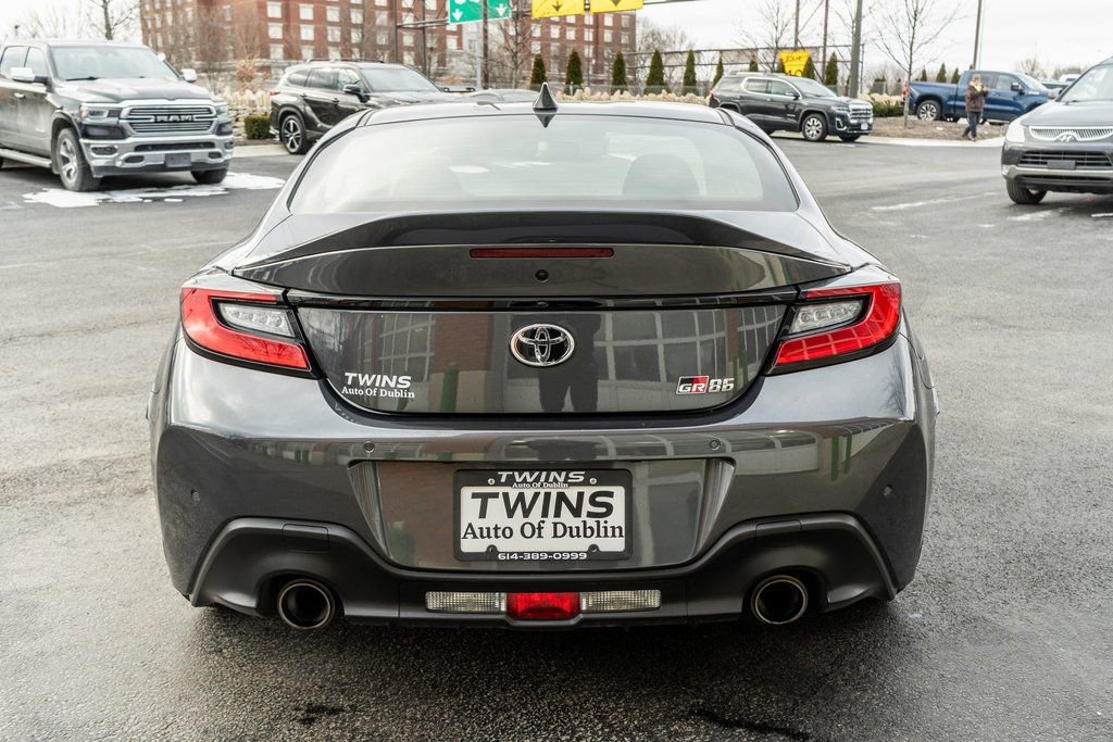 Used 2023 Toyota GR86 Premium w/ ALL Weather Mat Package (TMS) image 38