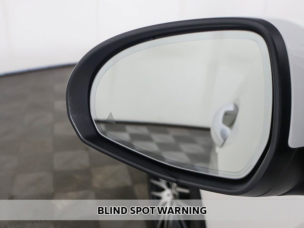 Used 2023 Mercedes-Benz C 300 4MATIC Sedan w/ Exclusive Trim Package image 7